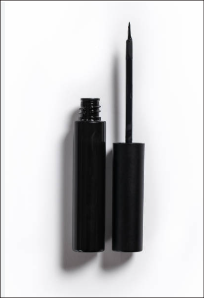 Riré Magnetic Liquid Liner - Black